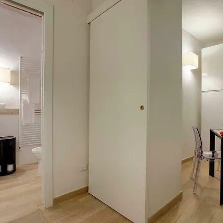 Apartament Windows On